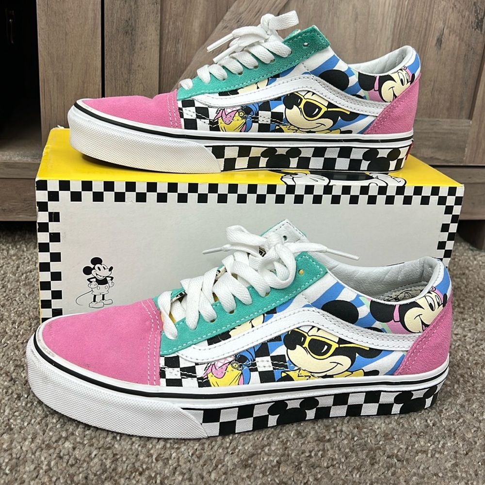 VANS. MICKEY MOUSE SHOES